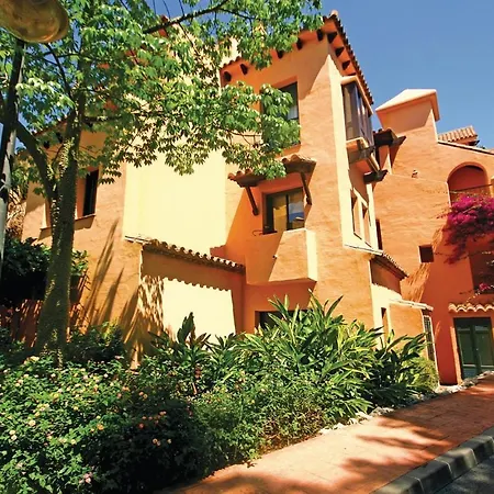 Apartment Beautiful Apartment In Estepona With 3 Bedrooms, Outdoor Swimming Pool And Swimming Pool Estepona
