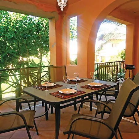 Apartment Beautiful Apartment In Estepona With 3 Bedrooms, Outdoor Swimming Pool And Swimming Pool *