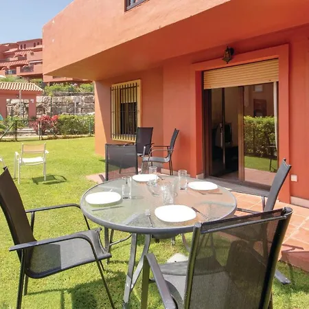 Beautiful Apartment In Estepona With 3 Bedrooms, Outdoor Swimming Pool And Swimming Pool Estepona