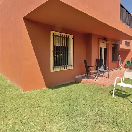 Beautiful Apartment In Estepona With 3 Bedrooms, Outdoor Swimming Pool And Swimming Pool Apartment