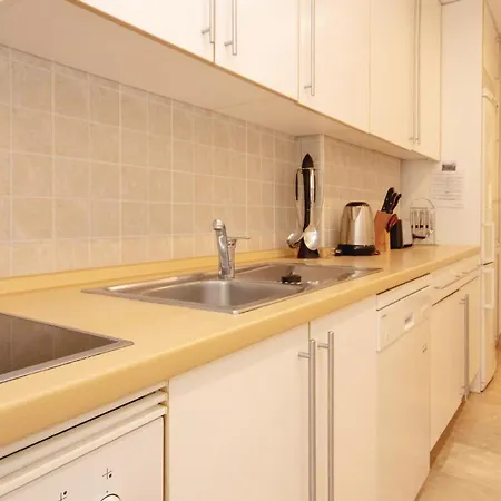 Apartment Beautiful Apartment In Estepona With 3 Bedrooms, Outdoor Swimming Pool And Swimming Pool Estepona