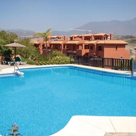 Apartment Beautiful Apartment In Estepona With 3 Bedrooms, Outdoor Swimming Pool And Swimming Pool *