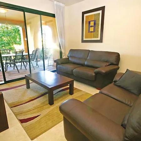 Beautiful Apartment In Estepona With 3 Bedrooms, Outdoor Swimming Pool And Swimming Pool *
